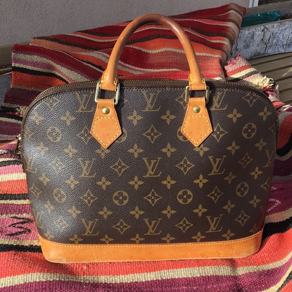 Sale✨Louis Vuitton Alma - Picture 2 of 16